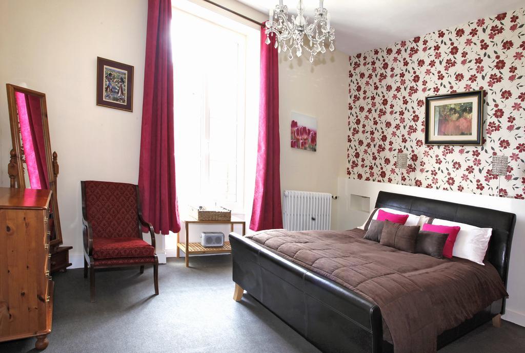 Le Presbytere Bed & Breakfast Saint-Bomer-les-Forges Eksteriør bilde
